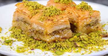 bayramda baklavanin yanina ne gider baklavanin yanina ne yenir1