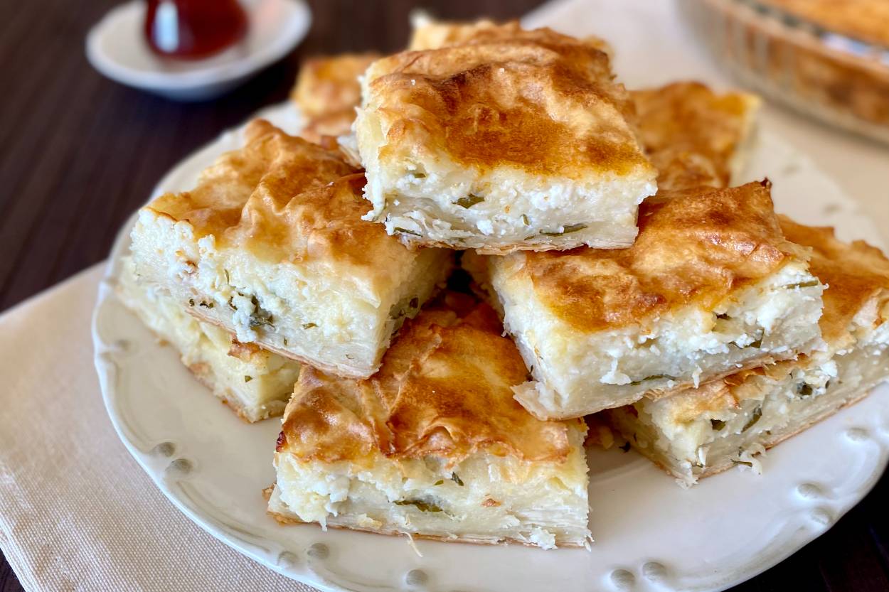 10 dakikada peynirli borek onecikan